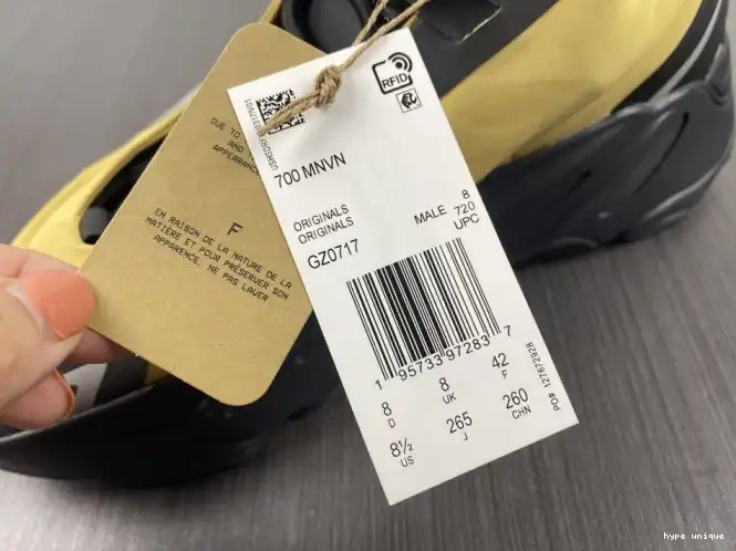hype GZ0717 Flux' 700 Boost 'Honey Yeezy MNVN 0530